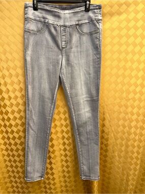 Light Gray Wash Ankle Skinny Jeans - Stretch Denim